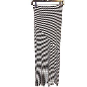 CHA CHA VENTE BLACK AND WHITE STRIPPED LONG MAXI SKIRT